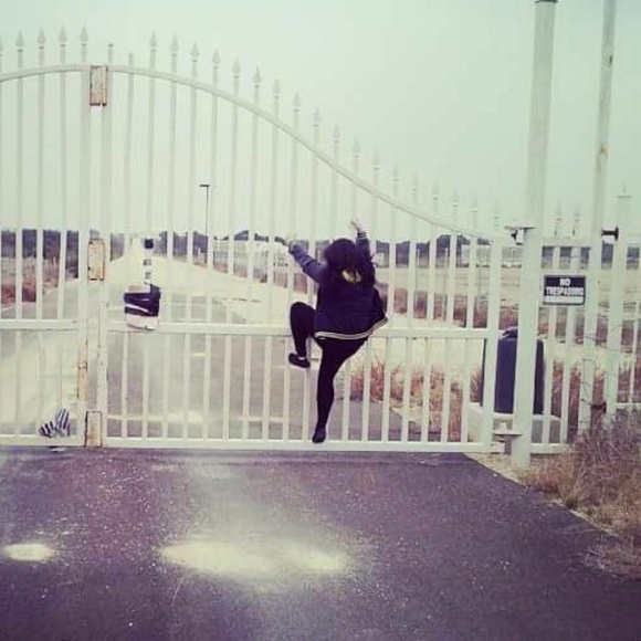 Meet your Posher, Amy - Picture 4 of 4